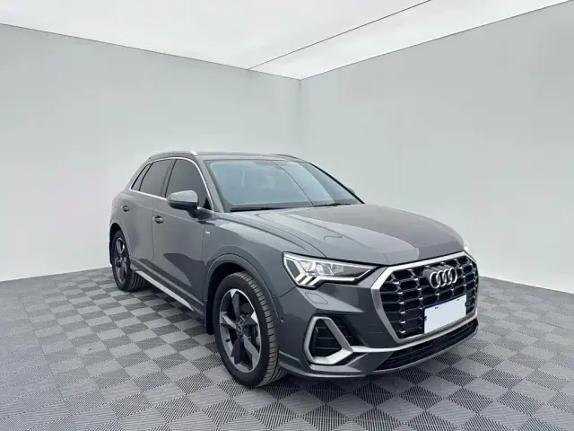 Audi Q3 — Фото автомобиля 3