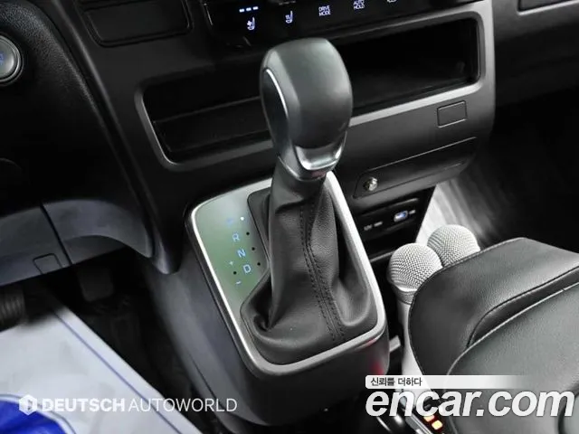 Hyundai Staria Staria L3.5 Tourer 11 мест — Фото автомобиля 9