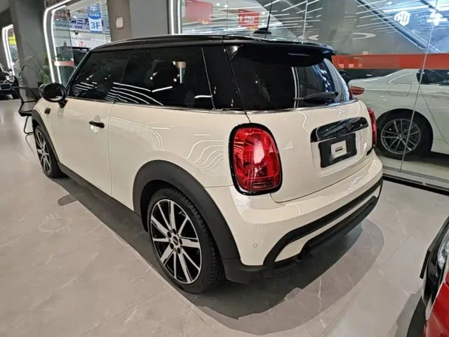 MINI Hatch — Фото автомобиля 4