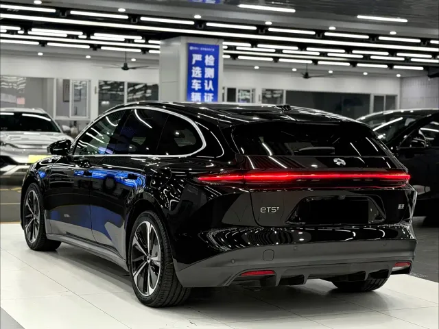 Nio ET5 Touring — Фото автомобиля 4
