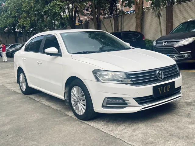 Volkswagen Lavida — Фото автомобиля 3