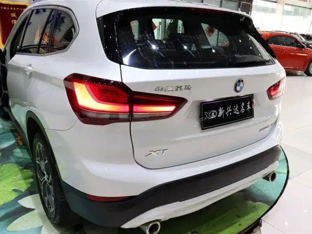 BMW X1 — Фото автомобиля 24