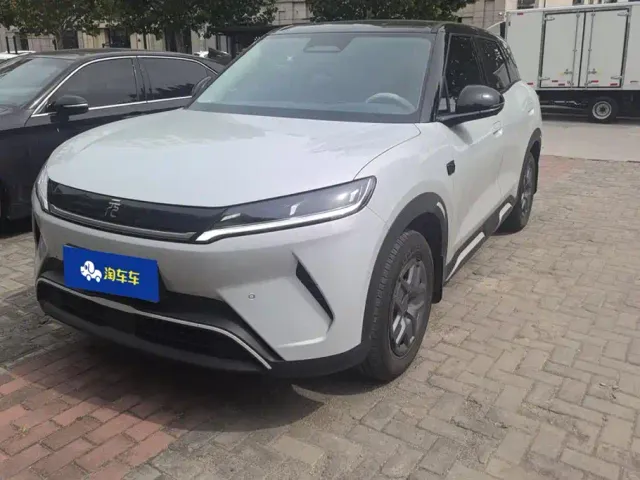 Фотография автомобиля — BYD Yuan UP