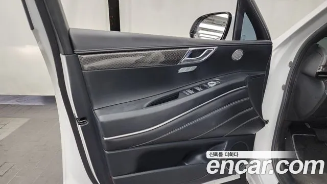 Genesis GV80 — Фото автомобиля 23