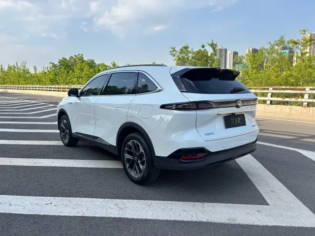 Changan CS75 Plus — Фото автомобиля 7