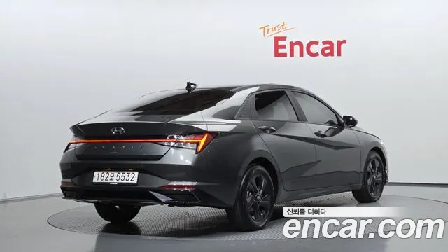 Hyundai Avante CN7 — Фото автомобиля 2