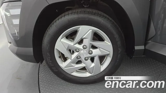 Hyundai Kona — Фото автомобиля 5