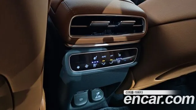 Genesis GV80 — Фото автомобиля 24