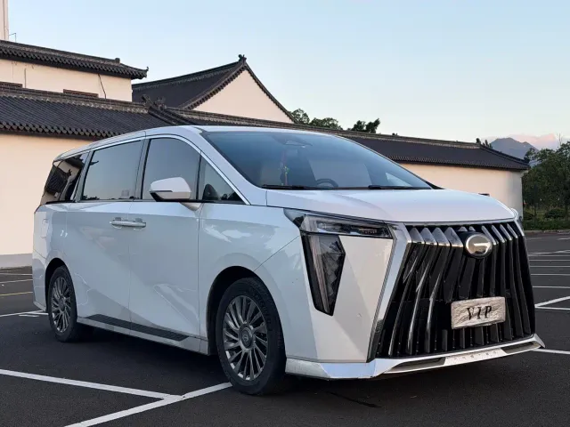 GAC Trumpchi M8 — Фото автомобиля 3