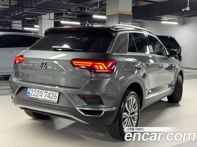 Volkswagen T-Roc — Фото автомобиля 7