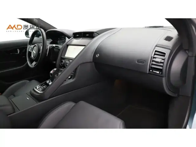Jaguar Jaguar F-TYPE 2024 P300 75th Anniversary Collector's Hardtop Edition — Фото автомобиля 6
