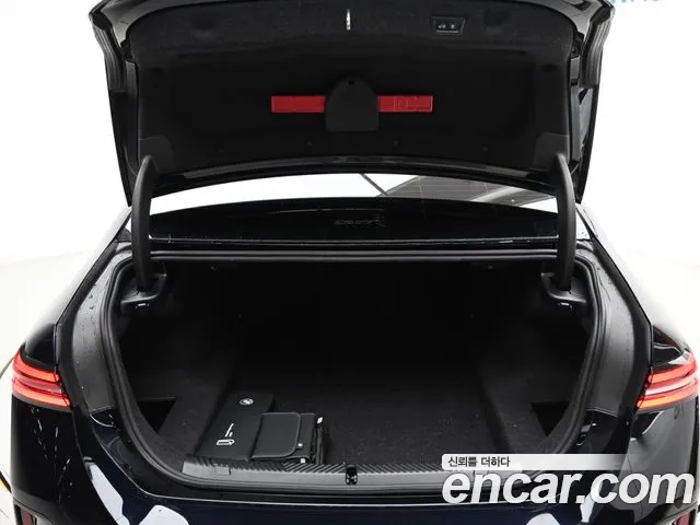 BMW 5 Series G60 — Фото автомобиля 20