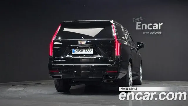 Cadillac Escalade Escalade 5 поколение — Фото автомобиля 3