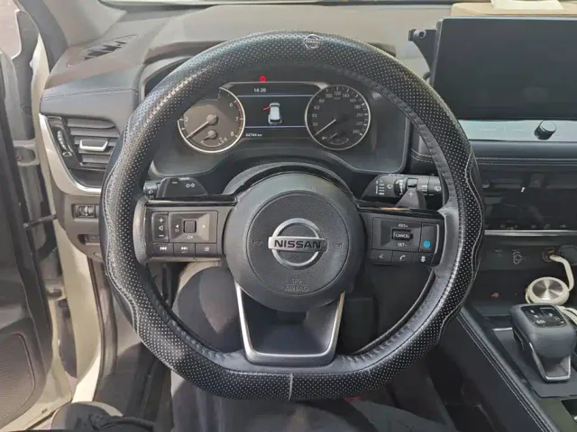 Nissan X-Trail — Фото автомобиля 15