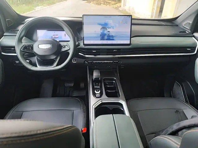 Geely Haoyue L — Фото автомобиля 9
