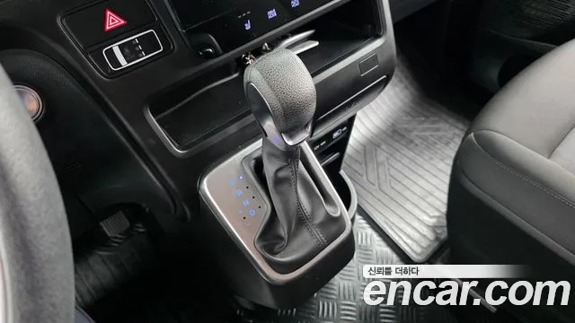 Hyundai Staria — Фото автомобиля 14