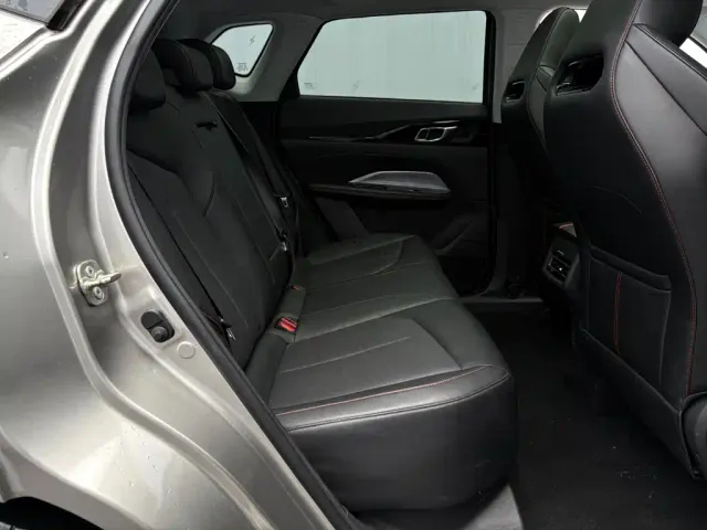 Changan Z6 — Фото автомобиля 10