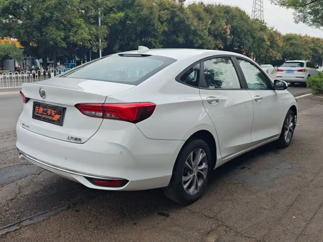 Buick Verano — Фото автомобиля 5