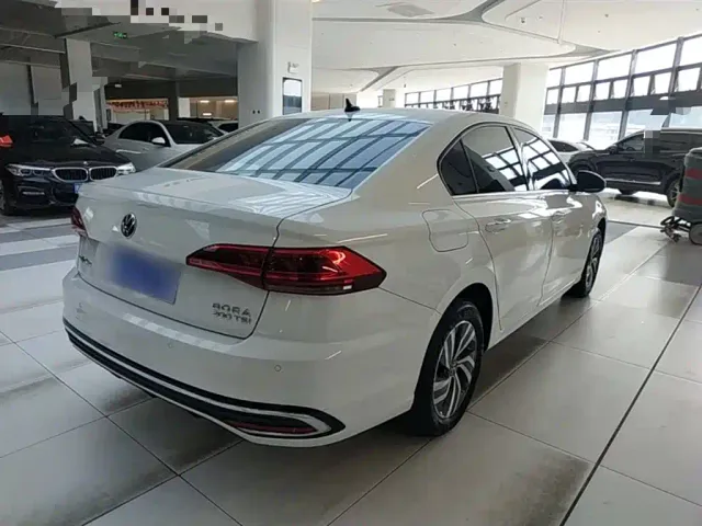 Volkswagen Bora — Фото автомобиля 6