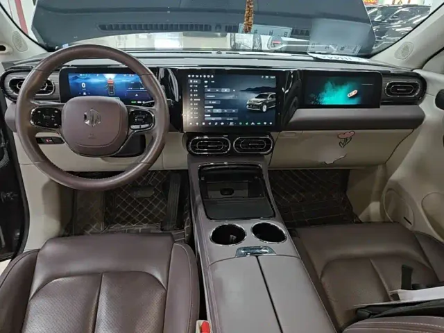 Leapmotor C11 — Фото автомобиля 9