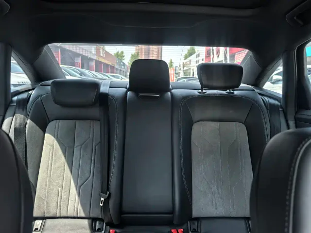 Audi A6L — Фото автомобиля 13