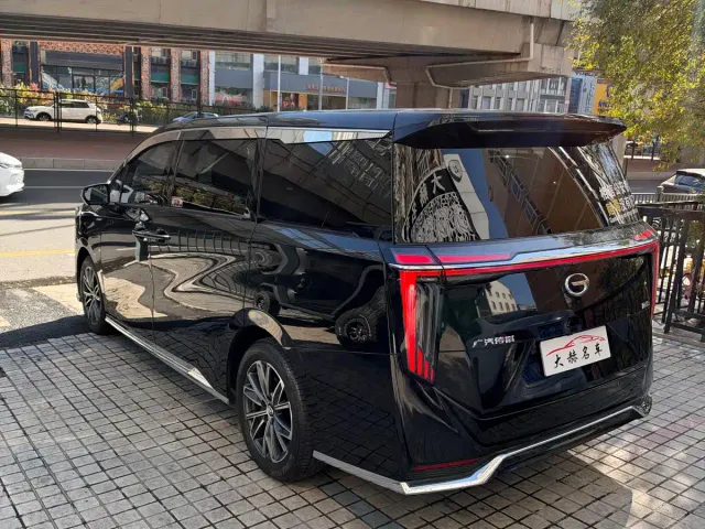 GAC Trumpchi M8 — Фото автомобиля 6