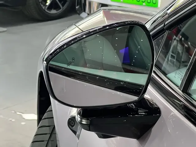 XPeng XPeng P7+ 2024 Long Range Max — Фото автомобиля 21