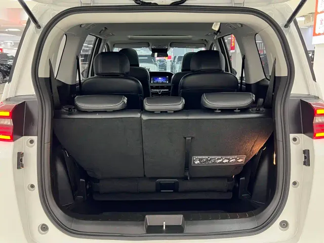 GAC Trumpchi M6 — Фото автомобиля 13