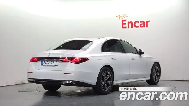 Mercedes-Benz E-Class W214 — Фото автомобиля 2