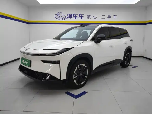 Фотография автомобиля — Toyota BoZhi 3X