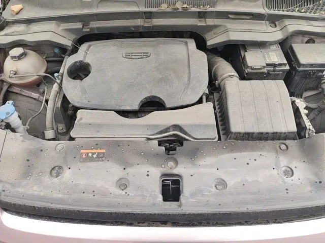 Geely ICON — Фото автомобиля 10