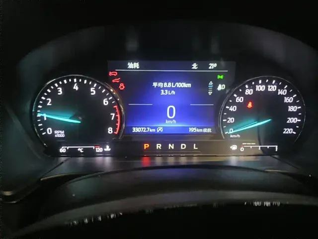 Ford Escape — Фото автомобиля 4