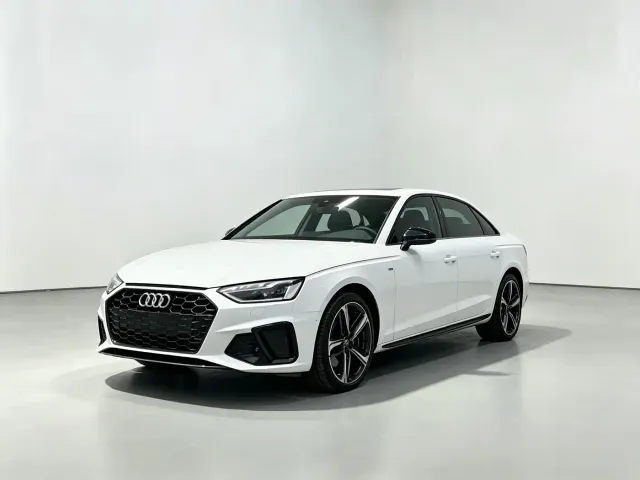 Фотография автомобиля — Audi A4L