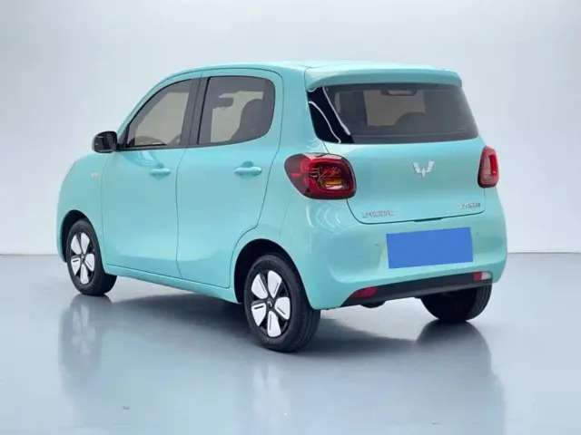 Wuling Hongguang Mini EV — Фото автомобиля 6