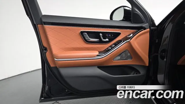 Mercedes-Benz S-Class — Фото автомобиля 18