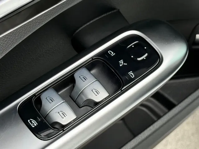 Mercedes-Benz C-Class — Фото автомобиля 14