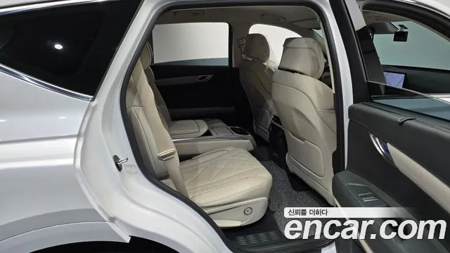 Genesis GV80 — Фото автомобиля 12