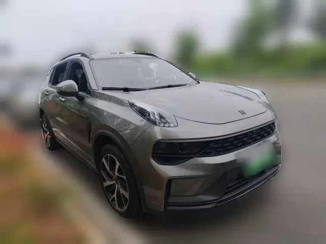 Lynk & Co 01 EM-P — Фото автомобиля 4