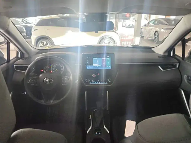 Toyota Corolla Cross — Фото автомобиля 9
