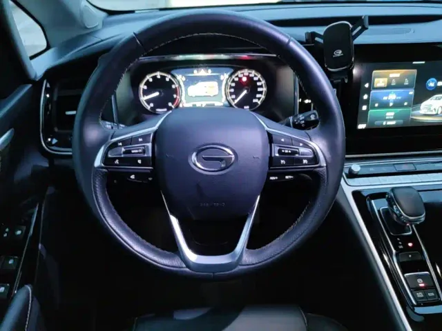 GAC Trumpchi M8 — Фото автомобиля 10
