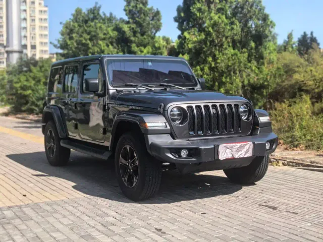 Jeep Wrangler — Фото автомобиля 3