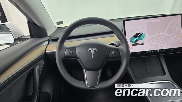 Tesla Model 3 — Фото автомобиля 13