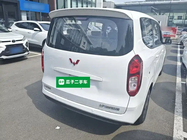 Wuling Hongguang — Фото автомобиля 6