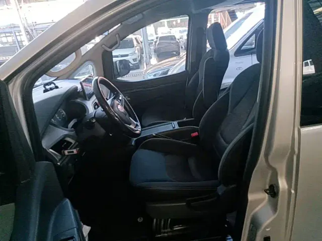 JAC Refine M3 — Фото автомобиля 14