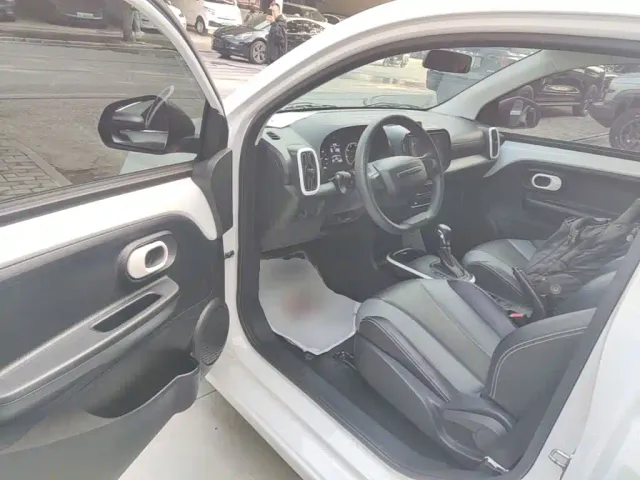 Roewe Clever — Фото автомобиля 15