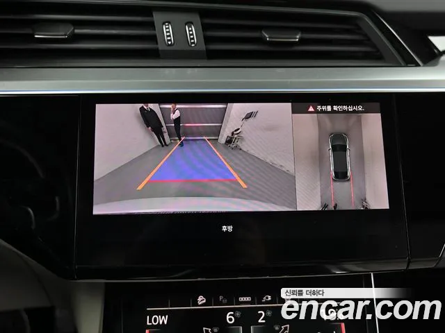 Audi Q8 e-tron — Фото автомобиля 6