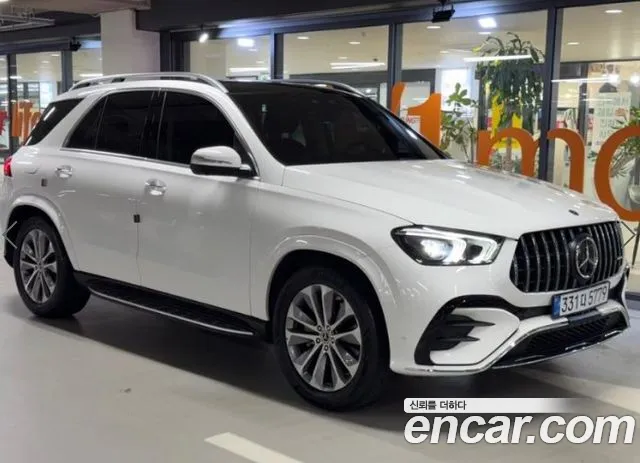 Mercedes-Benz GLE-Class — Фото автомобиля 2