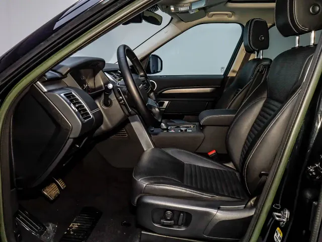 Land Rover Discovery — Фото автомобиля 30