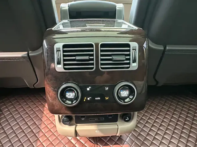 Land Rover Range Rover — Фото автомобиля 23