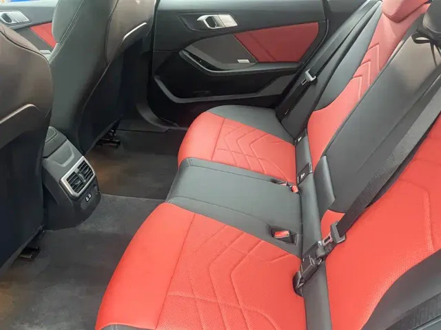 BMW 2 Series — Фото автомобиля 9
